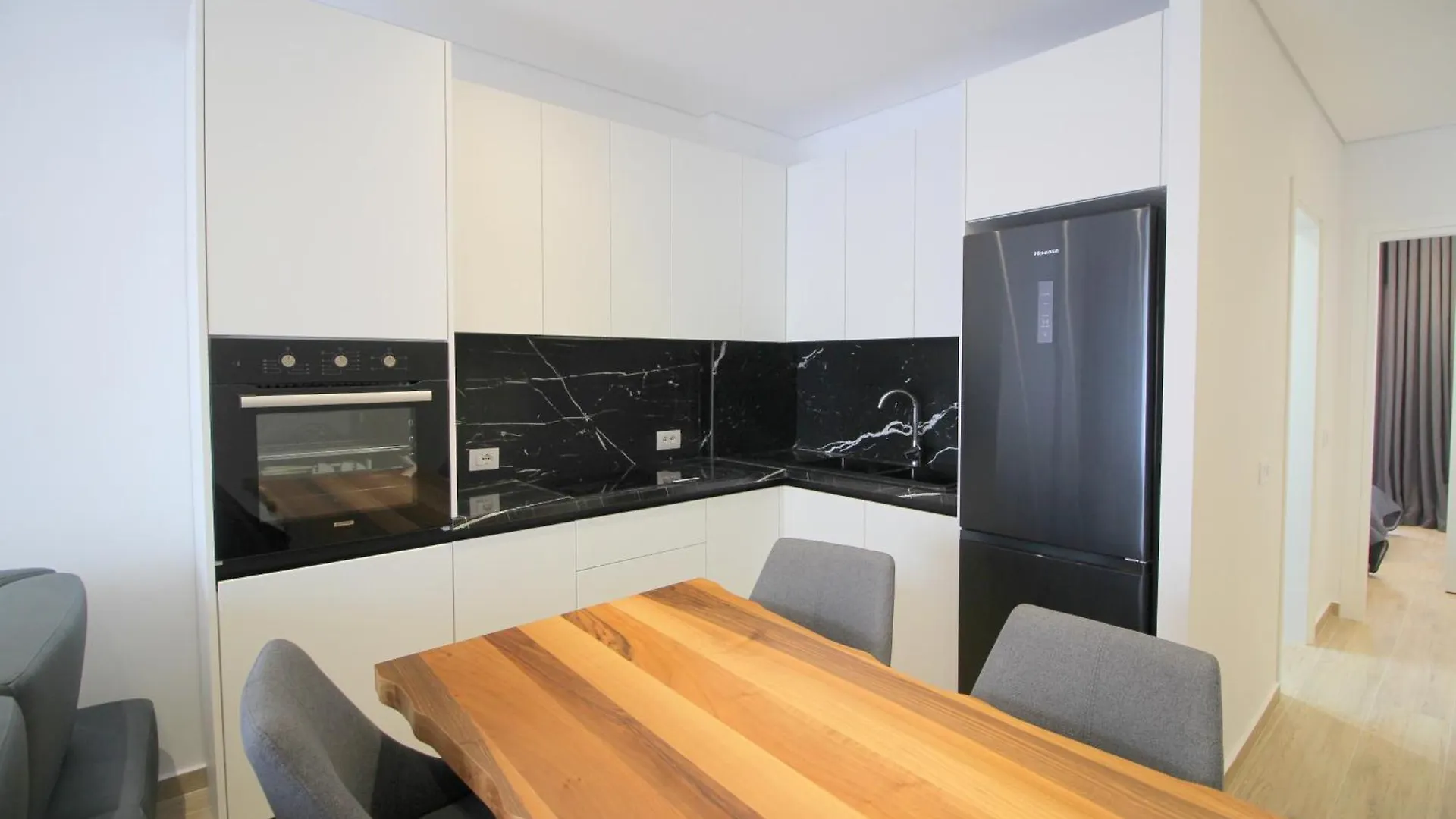 Jola Apartments Sarandë