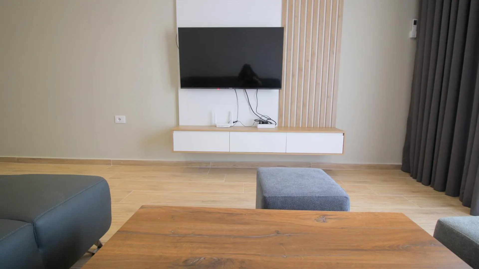 Jola Apartments Sarande 0*,  Albania