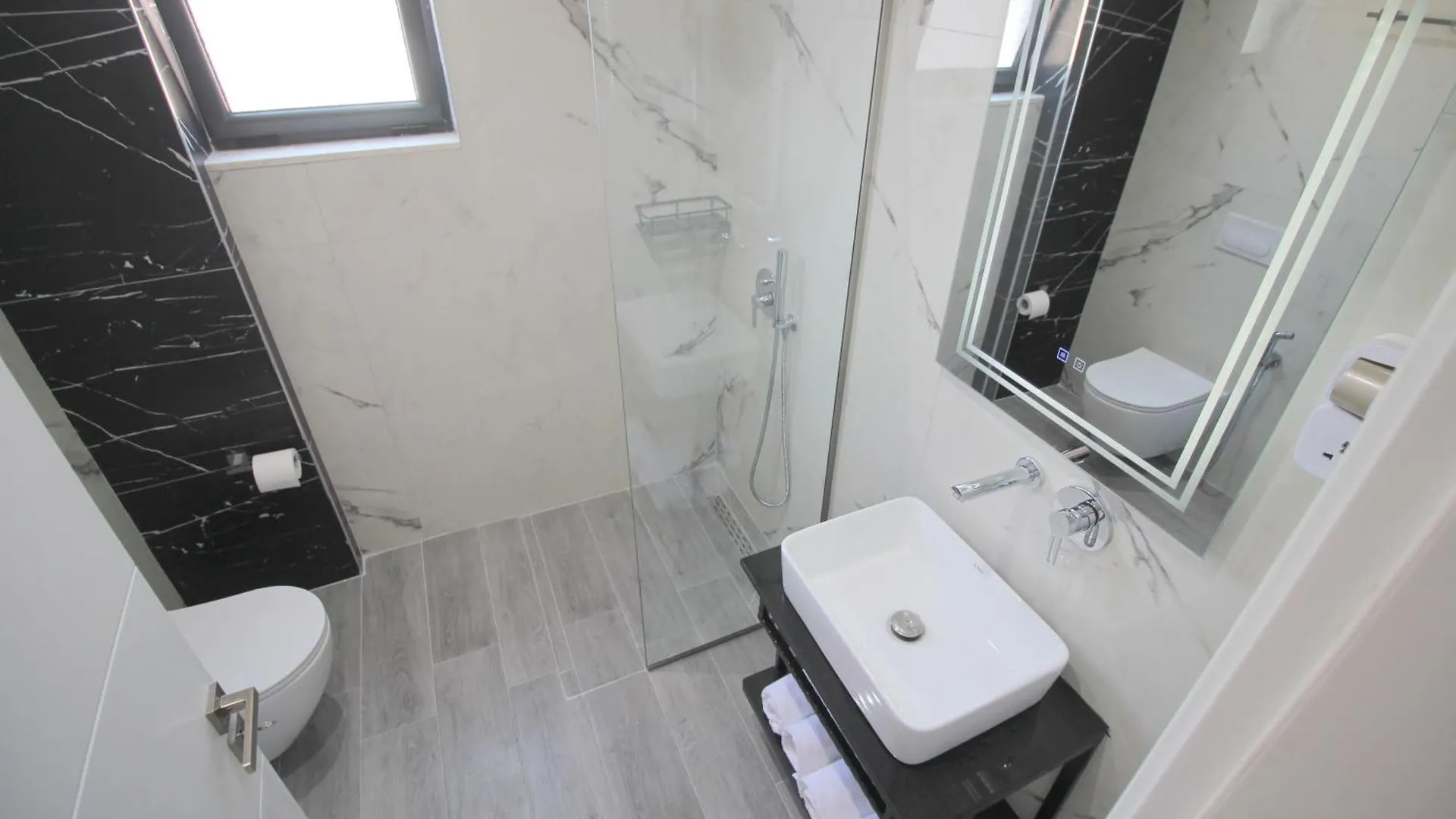 Jola Apartments Sarande