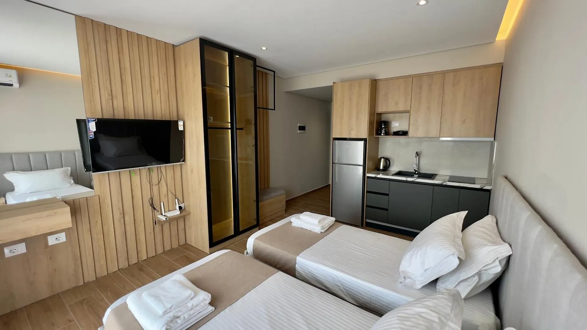 Jola Apartments Sarandë 0*,