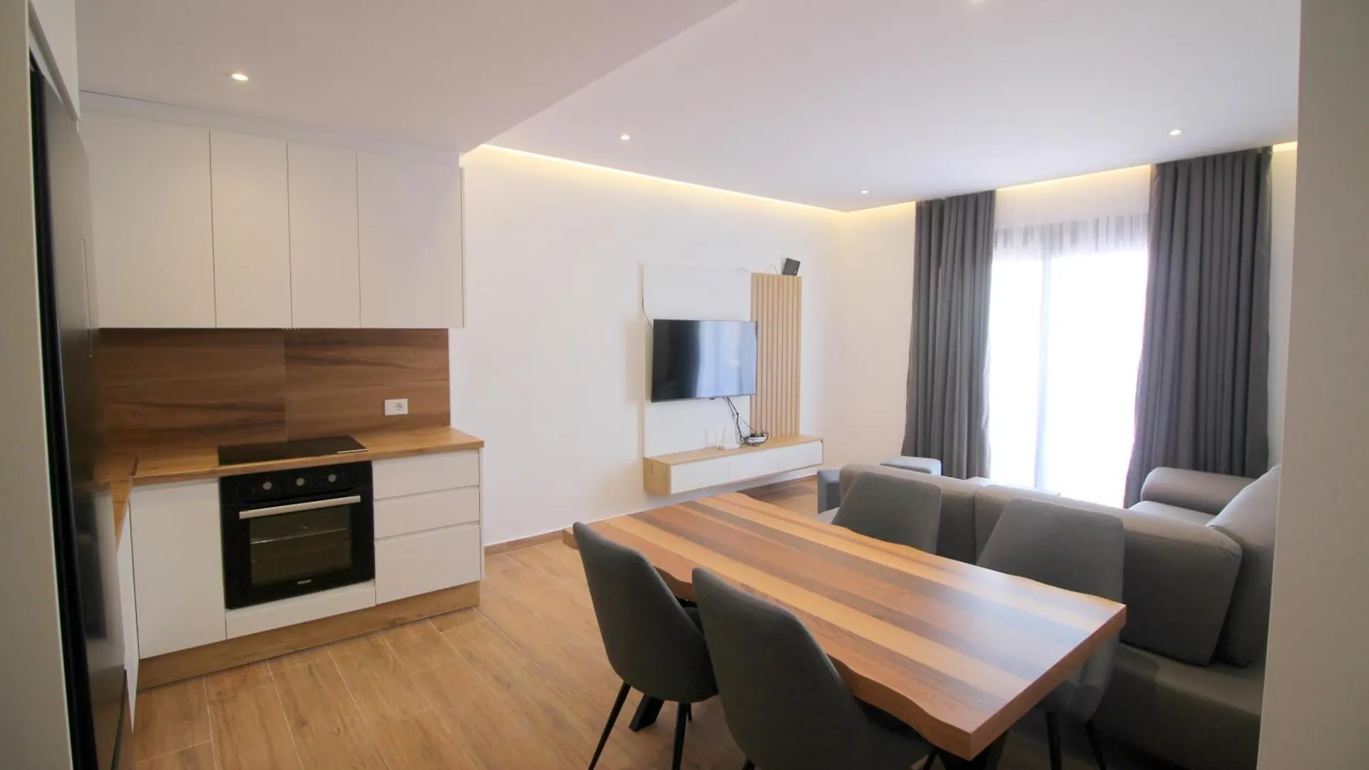 Jola Apartments Sarande 0*,  Albania
